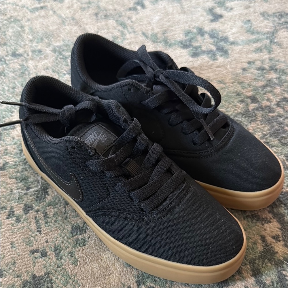Nike SB Black Canvas Sneakers